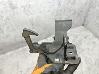 замок капота Volkswagen Multivan T5 (2003 - 2009), 2.5 л., AXE, дизель, МКПП, микроавтобус, полный привод, 7H0823480A