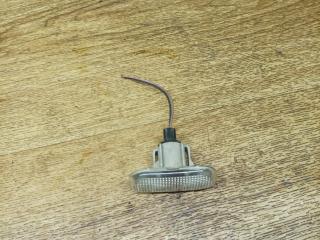 повторитель поворота на крыле левый Renault Twingo 2 поколение 2009, 1.5 л., дизель, МКПП, хетчбэк 3 дв., 8200257684