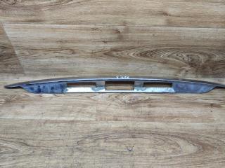 накладка двери (крышки) багажника Toyota Avensis Verso 1 поколение 2003, 2.0 л., дизель, МКПП, минивэн