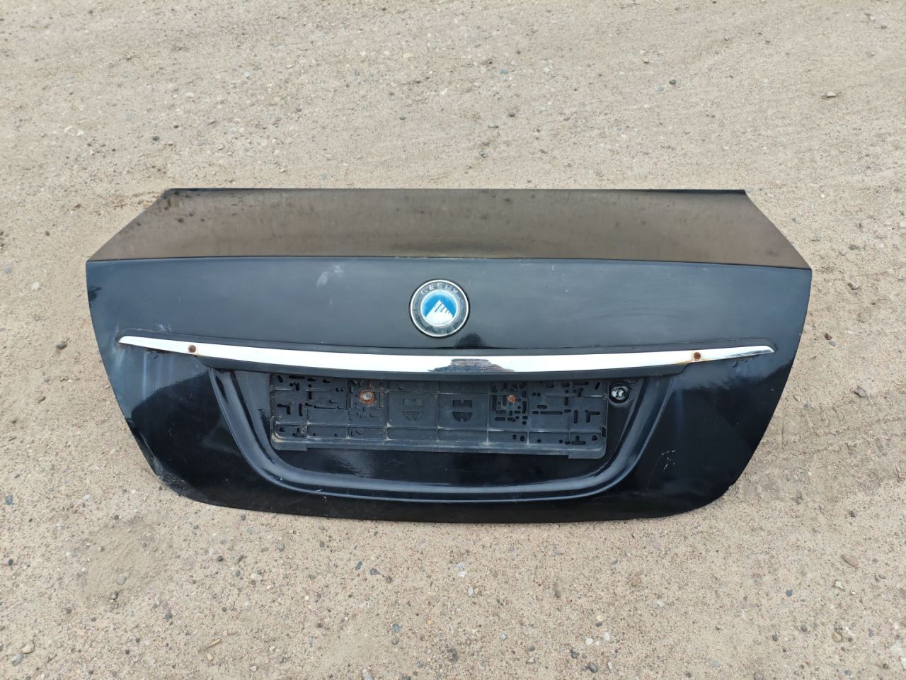 крышка багажника (дверь 3-5) Geely SC7 1 поколение 2012, 1.8 л., JL4G18, бензин, МКПП, седан - фото №1