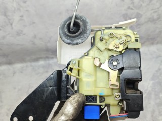 замок двери передней правой Volkswagen Multivan T5 (2003 - 2009), 2.5 л., AXE, дизель, МКПП, микроавтобус, полный привод