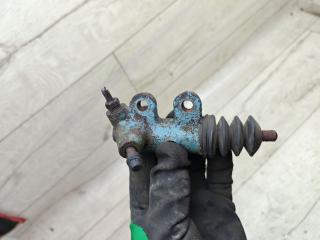 цилиндр сцепления рабочий Toyota Avensis 1 поколение (T220) (1997 - 2000), 2.0 л., 2C-TE, дизель, МКПП, седан