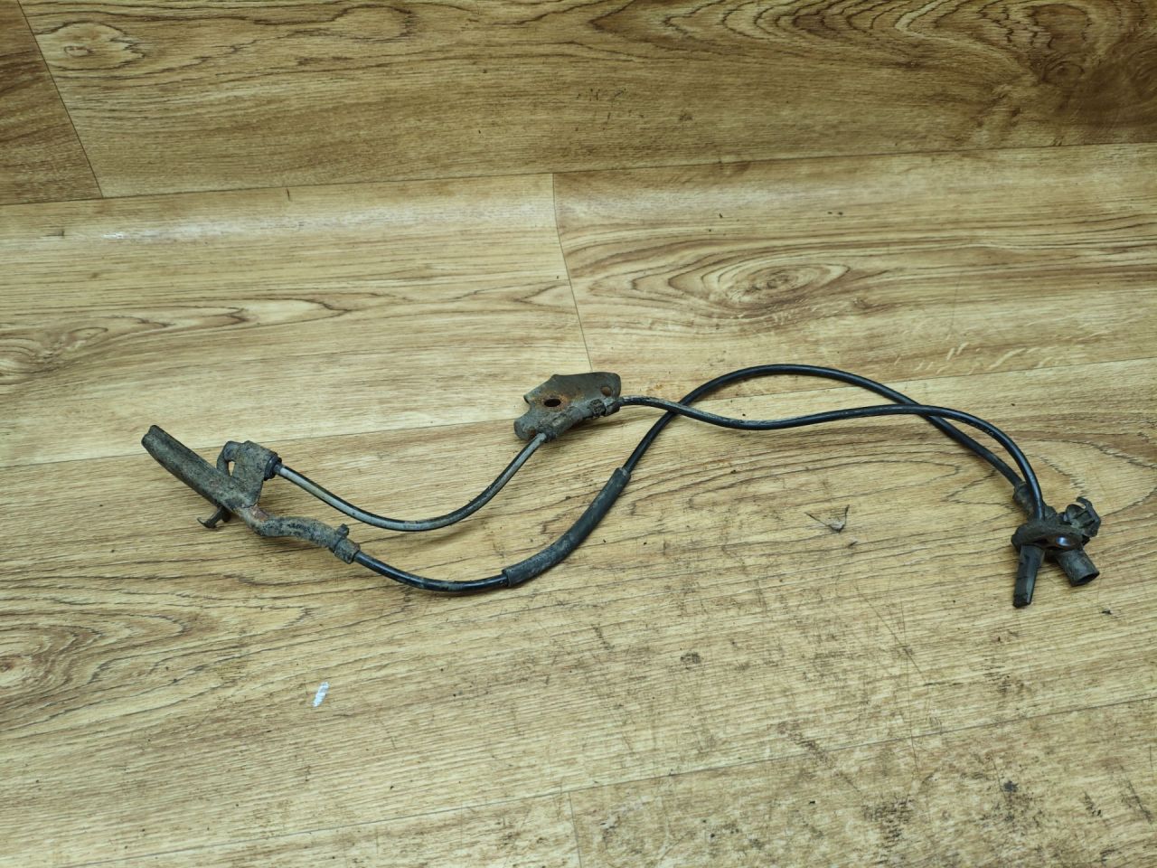 датчик ABS Toyota Avensis 3 поколение (T270) 2010, 2.0 л., 1AD-FTV, дизель, МКПП, седан, 89543-02061, 0265007806 - фото №1