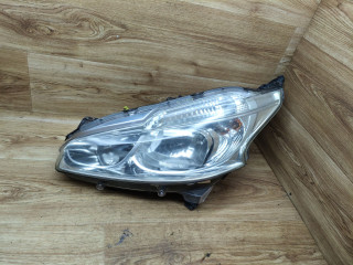 фара левая Peugeot 208 1 поколение 2012, 1.2 л., бензин, МКПП, хетчбэк 3 дв., 9802221980