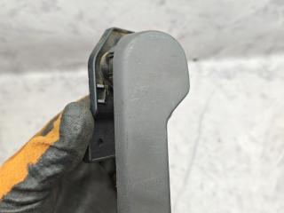 ручка открывания капота Volkswagen Multivan T5 (2003 - 2009), 2.5 л., AXE, дизель, МКПП, микроавтобус, полный привод, 1J1823533C, 7H1823633B