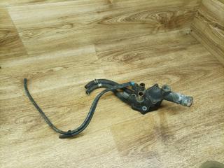 корпус термостата Toyota Avensis 1 поколение (T220) 1999, 1.8 л., 7A-FE, бензин, МКПП, лифтбэк