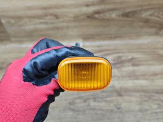 повторитель поворота на крыле левый Chery Tiggo (T11) 1 поколение 2007, 2.4 л., бензин, МКПП, внедорожник 5 дв.