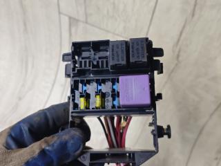 блок предохранителей Renault Laguna 2 поколение 2002, 1.8 л., бензин, МКПП, хетчбэк 5 дв.