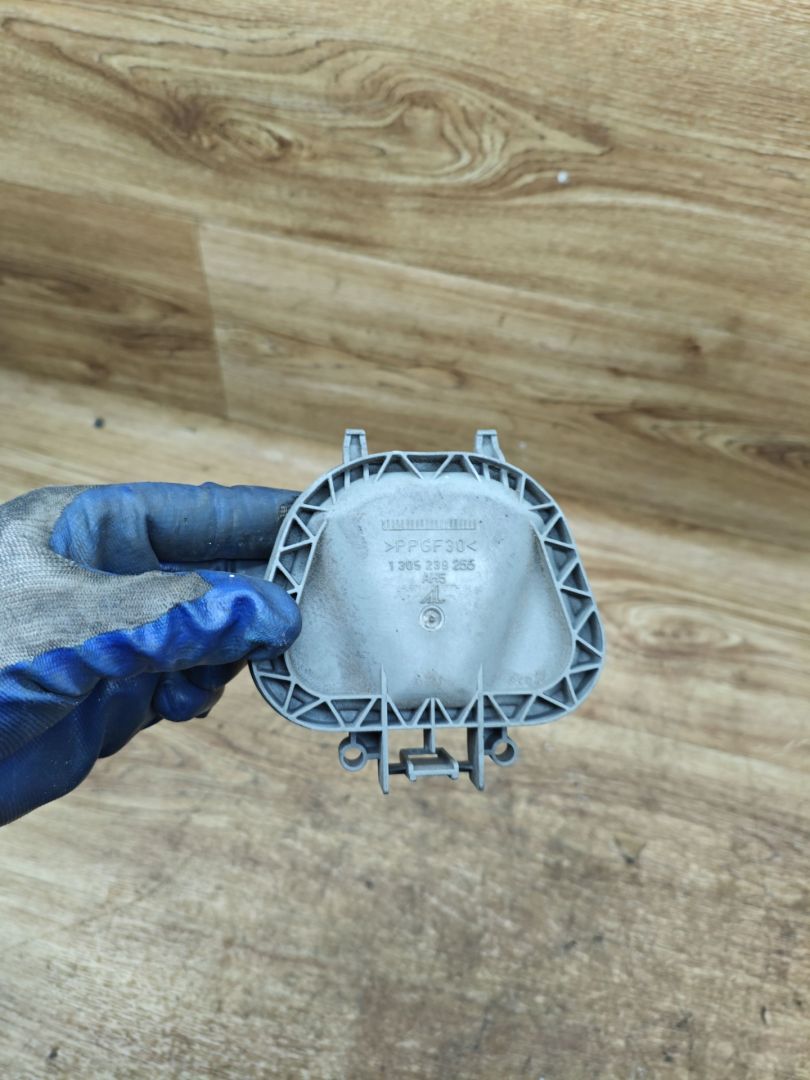 крышка (заглушка) задняя фары левая Volkswagen Transporter T5 2007, 1.9 л., BRS, дизель, МКПП, микроавтобус, 1305239255 - фото №1