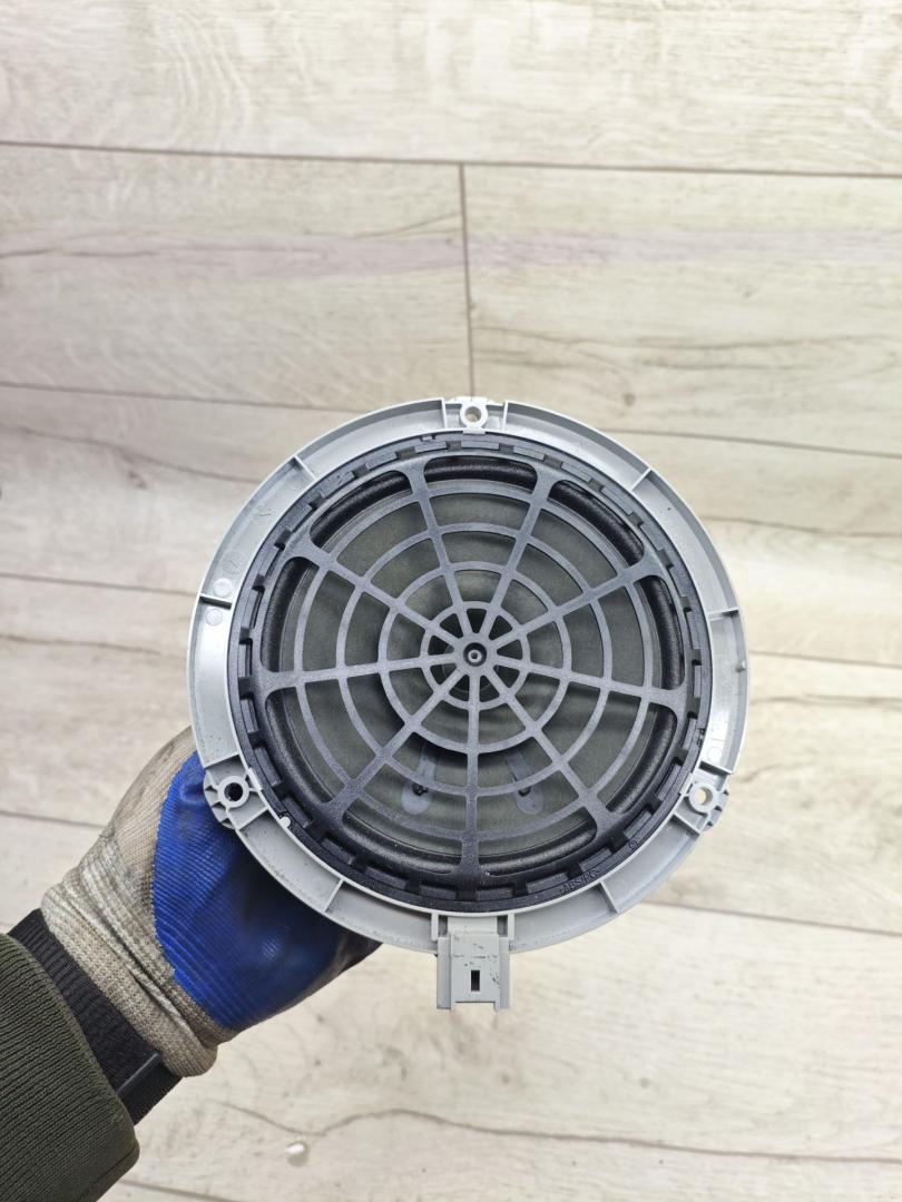 динамик двери Peugeot 308 T9 2015, 1.6 л., дизель, МКПП, универсал, 9803506380 - фото №1