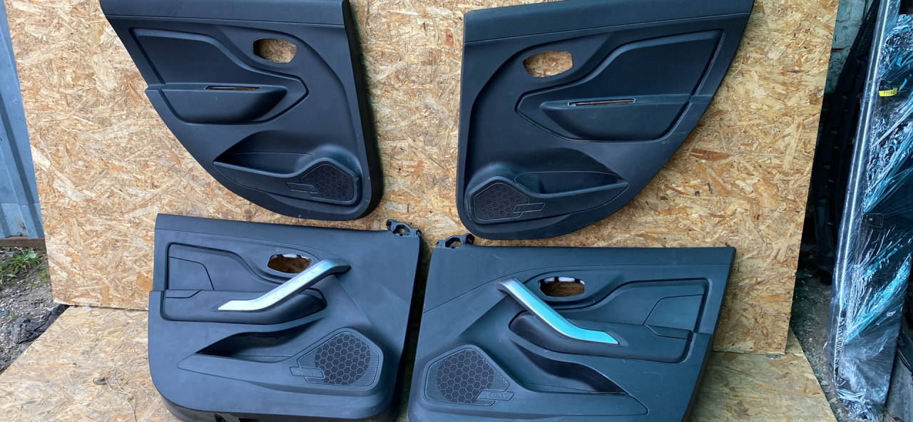 Обшивка двери (комплект) Lada XRAY 1 поколение 2020, 1.8 л., бензин, МКПП, хетчбэк 5 дв. - фото №1