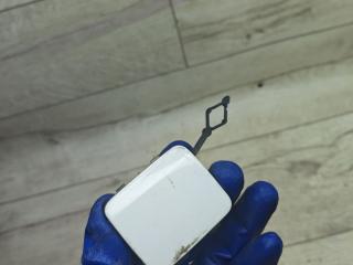 заглушка заднего бампера под крюк Peugeot 308 T9 2015, 1.6 л., дизель, МКПП, универсал, 9800997477