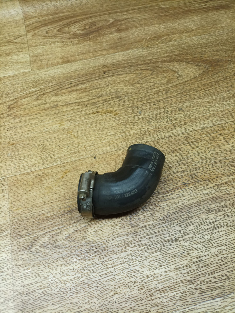 патрубок интеркулера Renault Twingo 2 поколение 2009, 1.5 л., дизель, МКПП, хетчбэк 3 дв. - фото №1