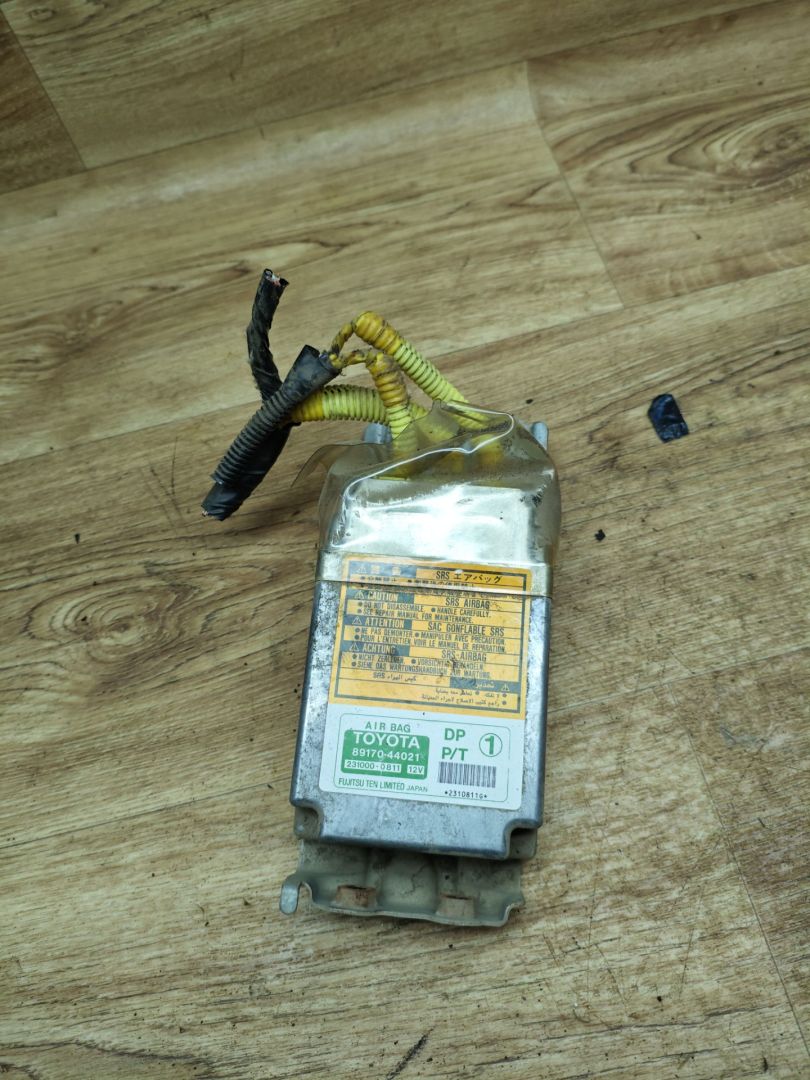 блок AirBag Toyota Picnic 1 поколение 1999, 2.2 л., 3C-TE, дизель, МКПП, минивэн, 89170-44021, 231000-0811 - фото №1