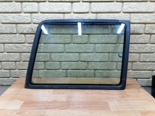 стекло кузовное боковое правое Hyundai Galloper 2 поколение 1999, 2.5 л., D4BH, дизель, МКПП, внедорожник 5 дв.