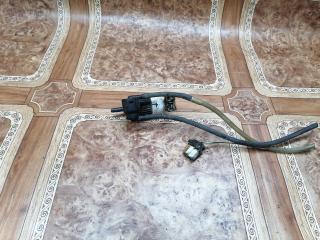 насос (моторчик) омывателя стекла Nissan Almera N16 2002, 1.5 л., бензин, МКПП, хетчбэк 5 дв.