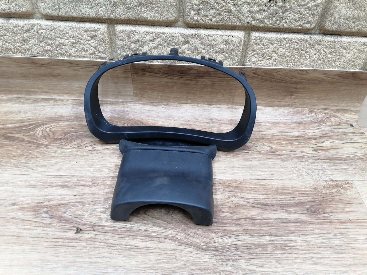 кожух рулевой колонки Skoda Rapid 1 поколение 2015, 1.6 л., CWVA, бензин, МКПП, лифтбэк, 5JA858560A - фото №1