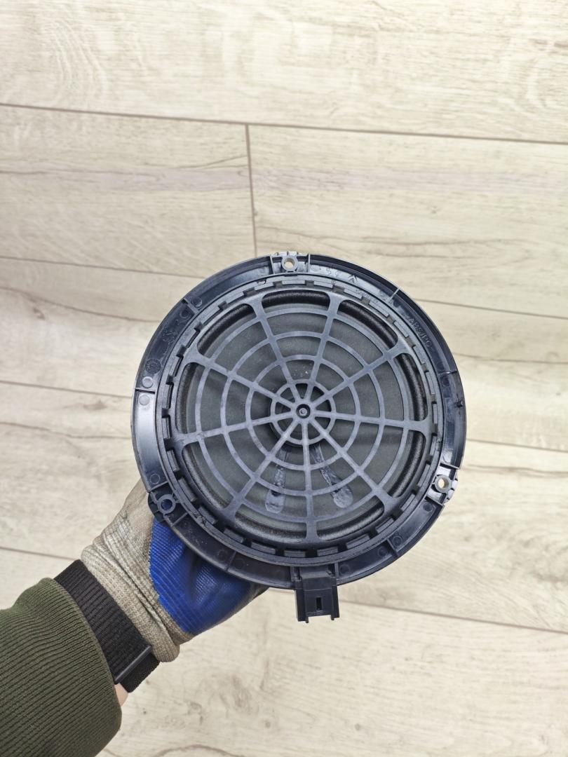 динамик двери Peugeot 308 T9 2015, 1.6 л., дизель, МКПП, универсал, 9803506480 - фото №1