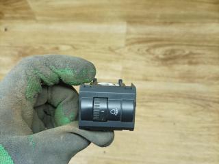 кнопка корректора фар Skoda Rapid 1 поколение 2015, 1.6 л., CWVA, бензин, МКПП, лифтбэк, 5JA941333A