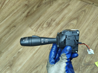 переключатель поворотов Lada Vesta 1 поколение 2017, 1.6 л., бензин, МКПП, седан