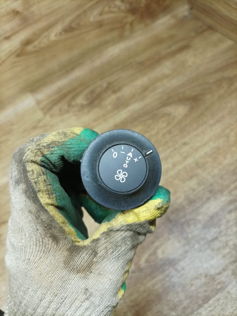 блок управления печки / климат-контроля Citroen C8 1 поколение 2003, 2.2 л., 3FZ (EW12J4), бензин, 5МКПП, минивэн, 1488941077 - фото №1