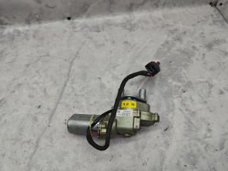 доводчик двери Volkswagen Multivan T5 (2003 - 2009), 2.5 л., AXE, дизель, МКПП, микроавтобус, полный привод, 7H0843765C