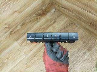 кнопка обогрева сидений Skoda Rapid 1 поколение 2015, 1.6 л., CWVA, бензин, МКПП, лифтбэк, 5JA927132AJ