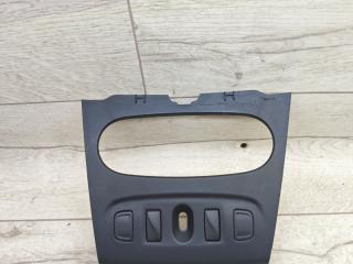 консоль салона Renault Logan 2 поколение [рестайлинг] 2017, 1.6 л., K7M 812, бензин, МКПП, седан, 275009384R