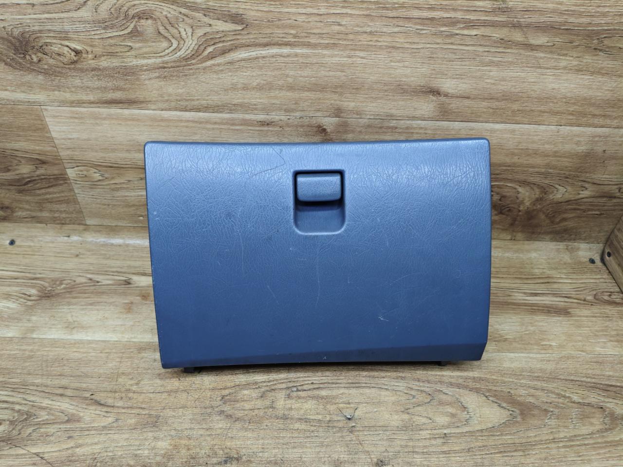 бардачок Toyota Picnic 1 поколение XM10 2000, 2.2 л., дизель, МКПП, минивэн - фото №1