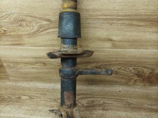 амортизатор передний левый Lada Priora 1 поколение 2009, 1.6 л., бензин, МКПП, седан