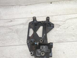 кронштейн компрессора кондиционера Citroen C5 1 поколение 2001, 2.0 л., RLZ (EW10D), бензин, МКПП, универсал