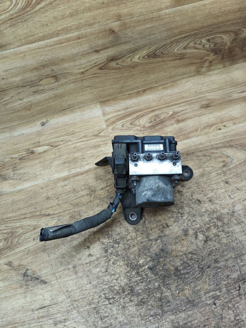 блок ABS Geely SC7 1 поколение 2013, 1.8 л., JL4G18, бензин, МКПП, седан, 0265231758, 67000014 - фото №1