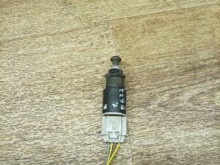 Датчик педали тормоза (лягушка) Renault Twingo 2 поколение 2009, 1.5 л., дизель, МКПП, хетчбэк 3 дв., 8200276361C