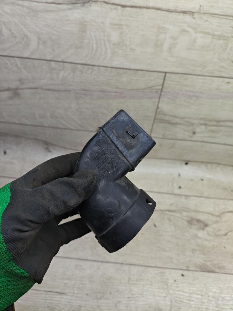 воздухозаборник Peugeot 3008 1 поколение (2010 - 2013), 1.6 л., дизель, МКПП, внедорожник 5 дв., 002062 - фото №1