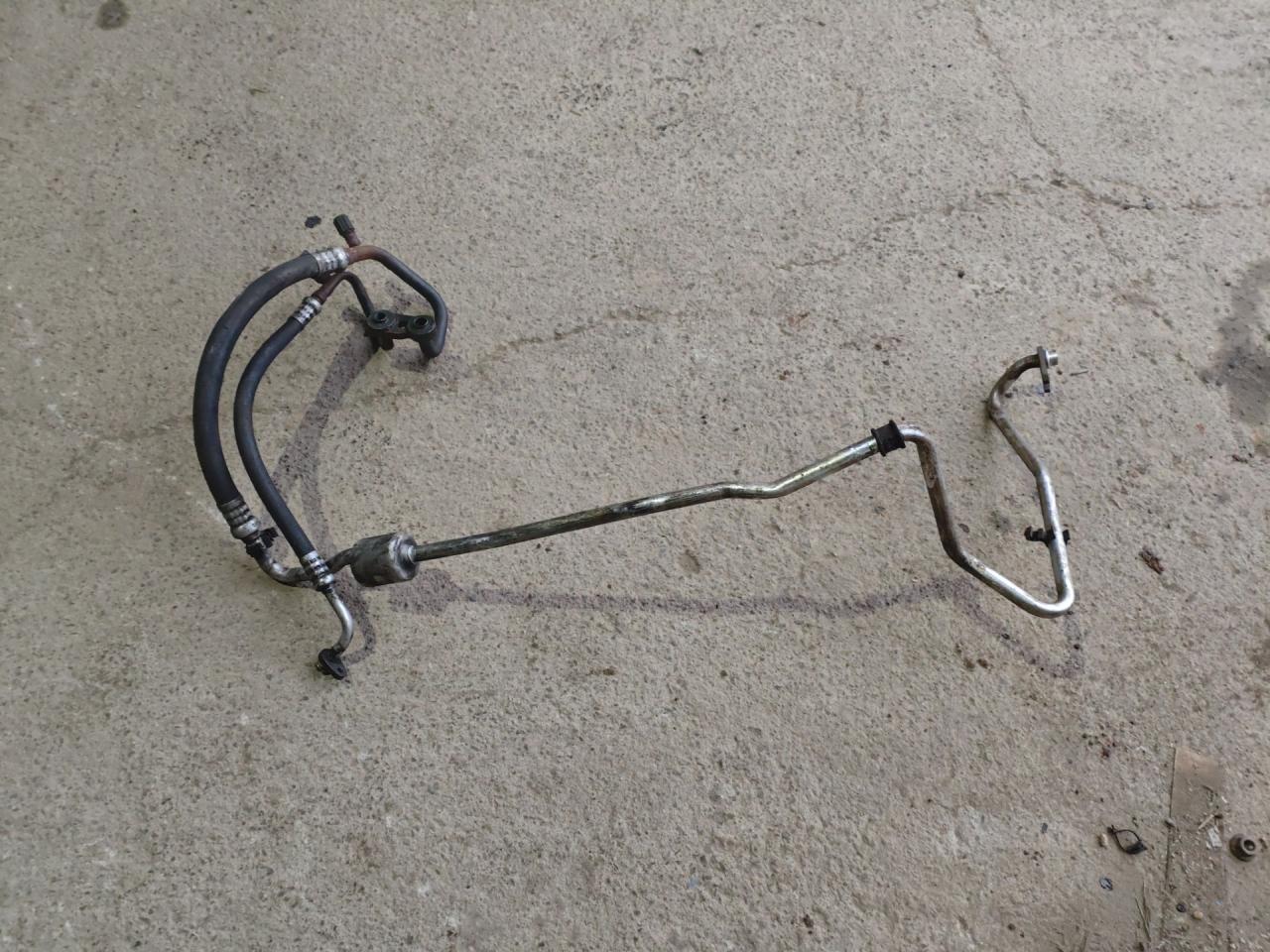 трубка кондиционера Citroen C5 1 поколение 2001, 2.0 л., RLZ (EW10D), бензин, МКПП, универсал, 9640179580 - фото №1