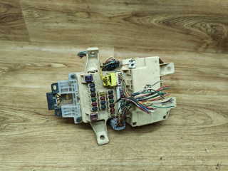 блок предохранителей Toyota Picnic 1 поколение 1999, 2.2 л., 3C-TE, дизель, МКПП, минивэн