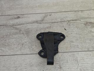 кронштейн полуоси Renault Laguna 2 поколение 2002, 1.8 л., бензин, МКПП, хетчбэк 5 дв.