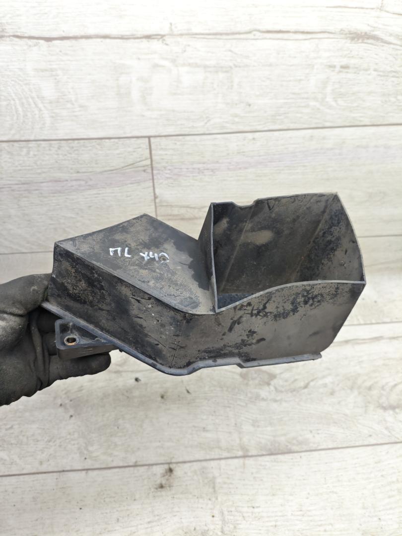 воздухозаборник Peugeot 5008 1 поколение 2013, 1.6 л., 9H05, дизель, МКПП, минивэн, 9686249977 - фото №1