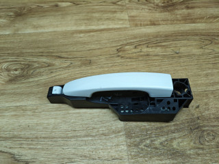 ручка наружная Lada Vesta 1 поколение 2017, 1.6 л., бензин, МКПП, седан, 8450039482