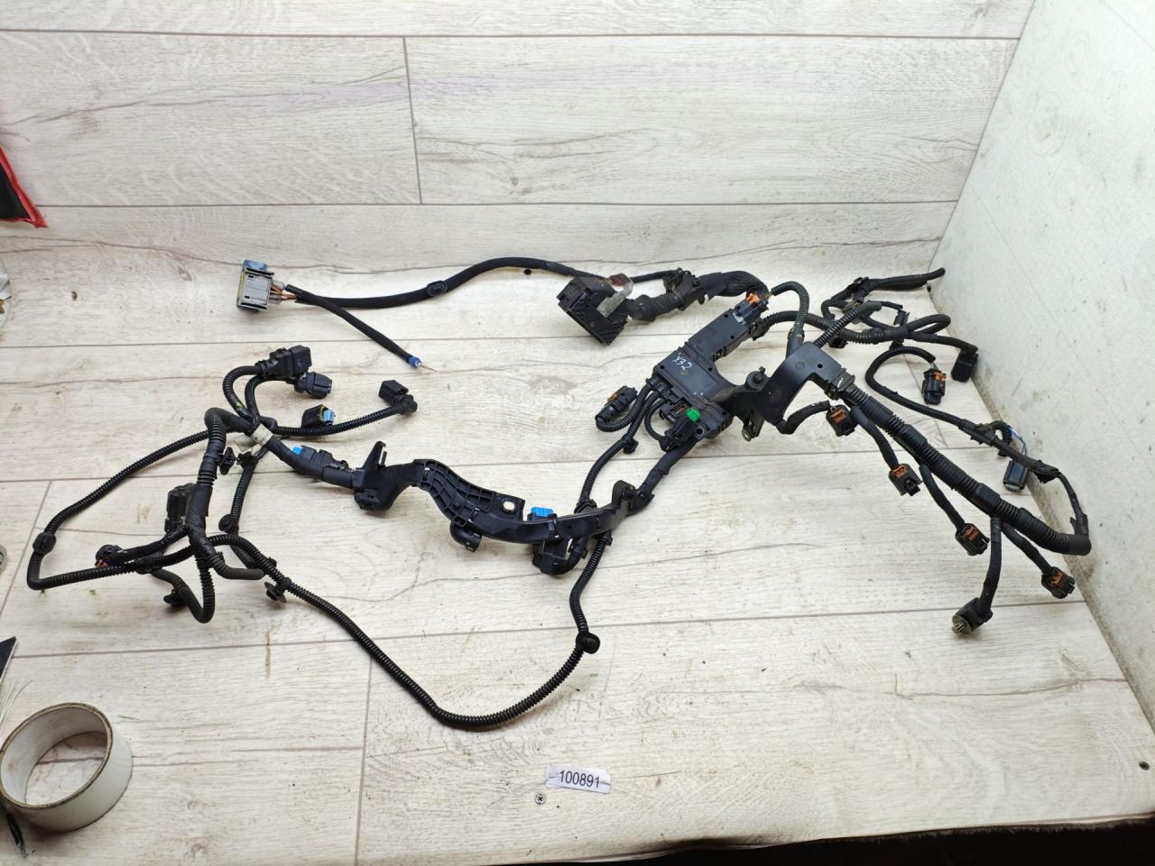 проводка двигателя Peugeot 308 T9 2015, 1.6 л., дизель, МКПП, универсал, 9804989980 - фото №1