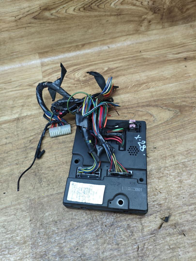 блок комфорта Chery Tiggo (T11) 1 поколение 2007, 2.4 л., бензин, МКПП, внедорожник 5 дв., B11-3600030 - фото №1