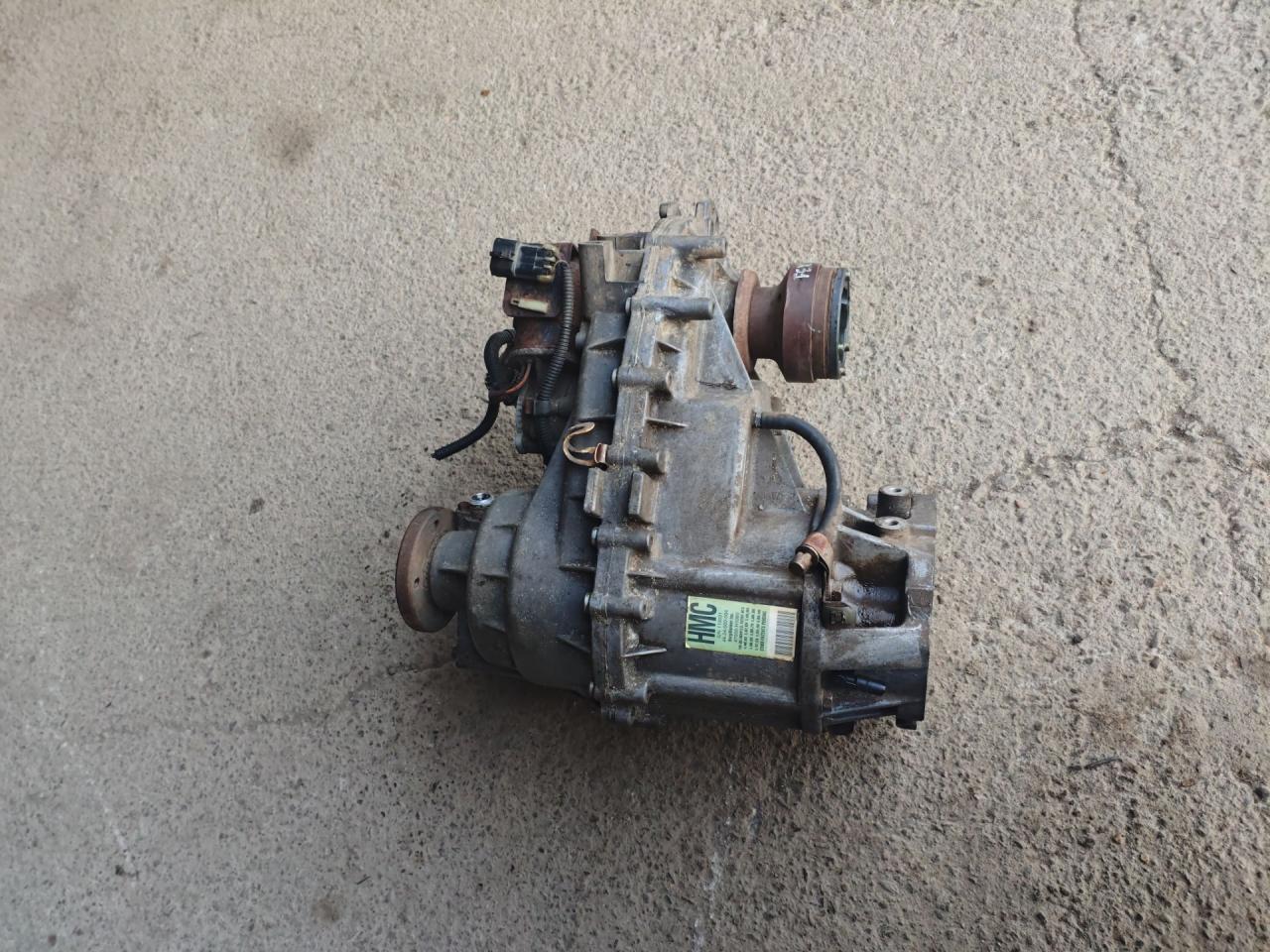 раздаточная коробка Hyundai Terracan 1 поколение 2004, 2.5 л., дизель, АКПП, внедорожник 5 дв., 47000-H1080, 44-24-000-004 - фото №1