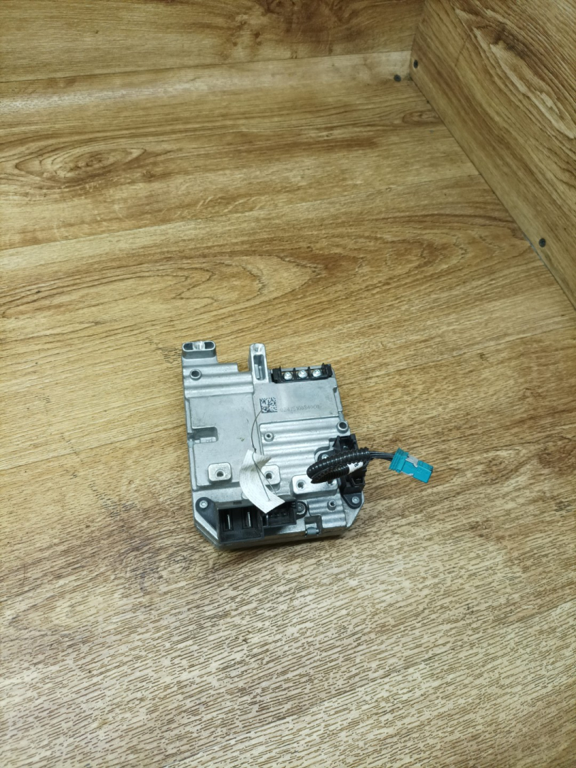 блок управления электроусилителя руля Skoda Rapid 1 поколение 2015, 1.6 л., CWVA, бензин, МКПП, лифтбэк, 6C1909144D, 6C1909144AG - фото №1