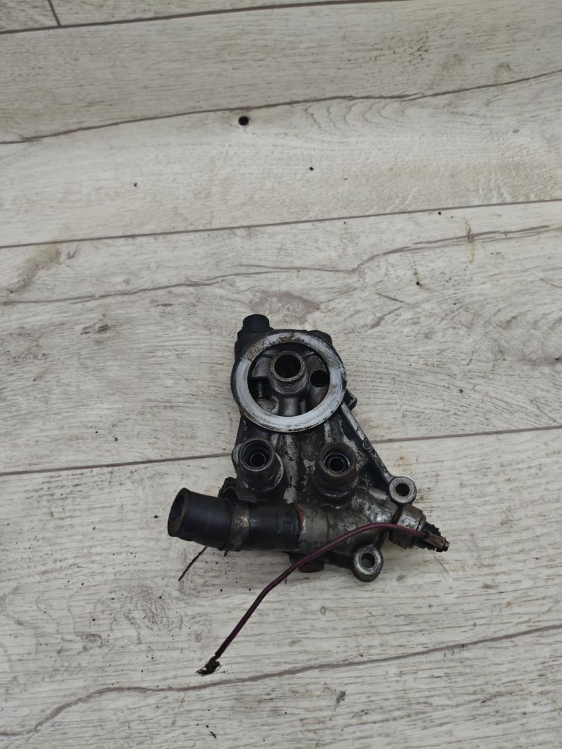 корпус масляного фильтра Hyundai Terracan 1 поколение 2004, 2.5 л., дизель, АКПП, внедорожник 5 дв. - фото №1