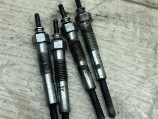 свеча накала Toyota Avensis 1 поколение (T220) (1997 - 2000), 2.0 л., 2C-TE, дизель, МКПП, седан, 0100226242