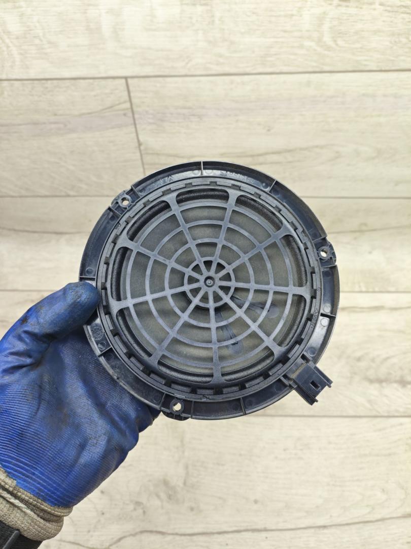 динамик двери Peugeot 308 T9 2015, 1.6 л., дизель, МКПП, универсал, 9803506480 - фото №1