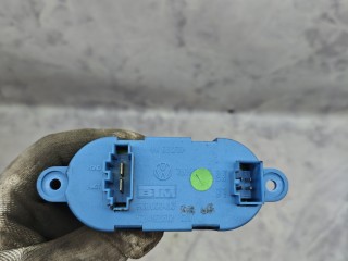 сопротивление печки Volkswagen Multivan T5 (2003 - 2009), 2.5 л., AXE, дизель, МКПП, микроавтобус, полный привод, 7L0907521