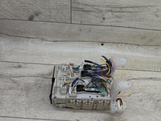 блок предохранителей Toyota Corolla 10 поколение (E140/E150) (2007 - 2010), 1.4 л., 4ZZ-FE, бензин, МКПП, седан, 82730-12370