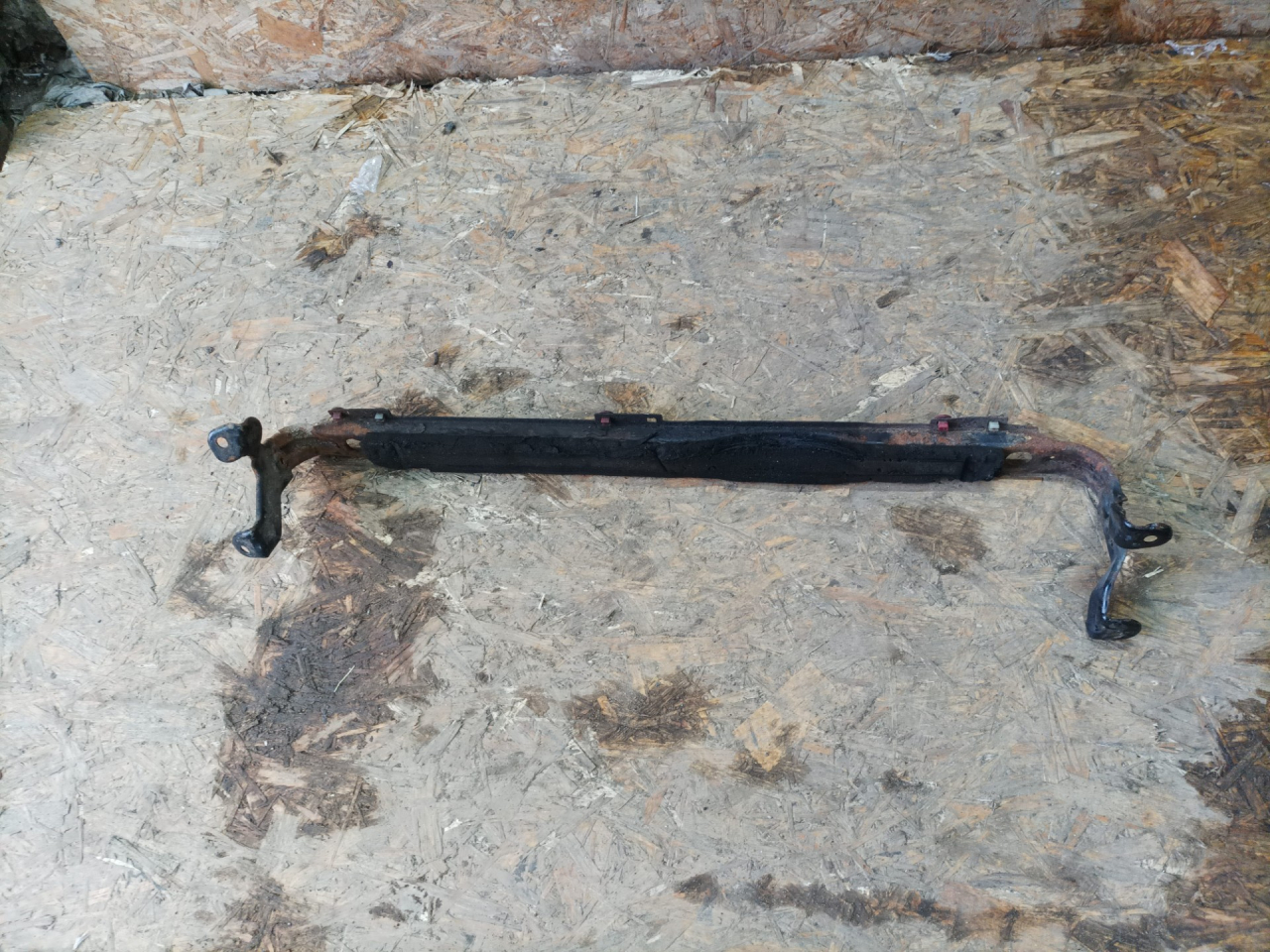 балка под радиатор Ford Focus 2 поколение 2006, 1.6 л., G8DB, дизель, МКПП, универсал - фото №1