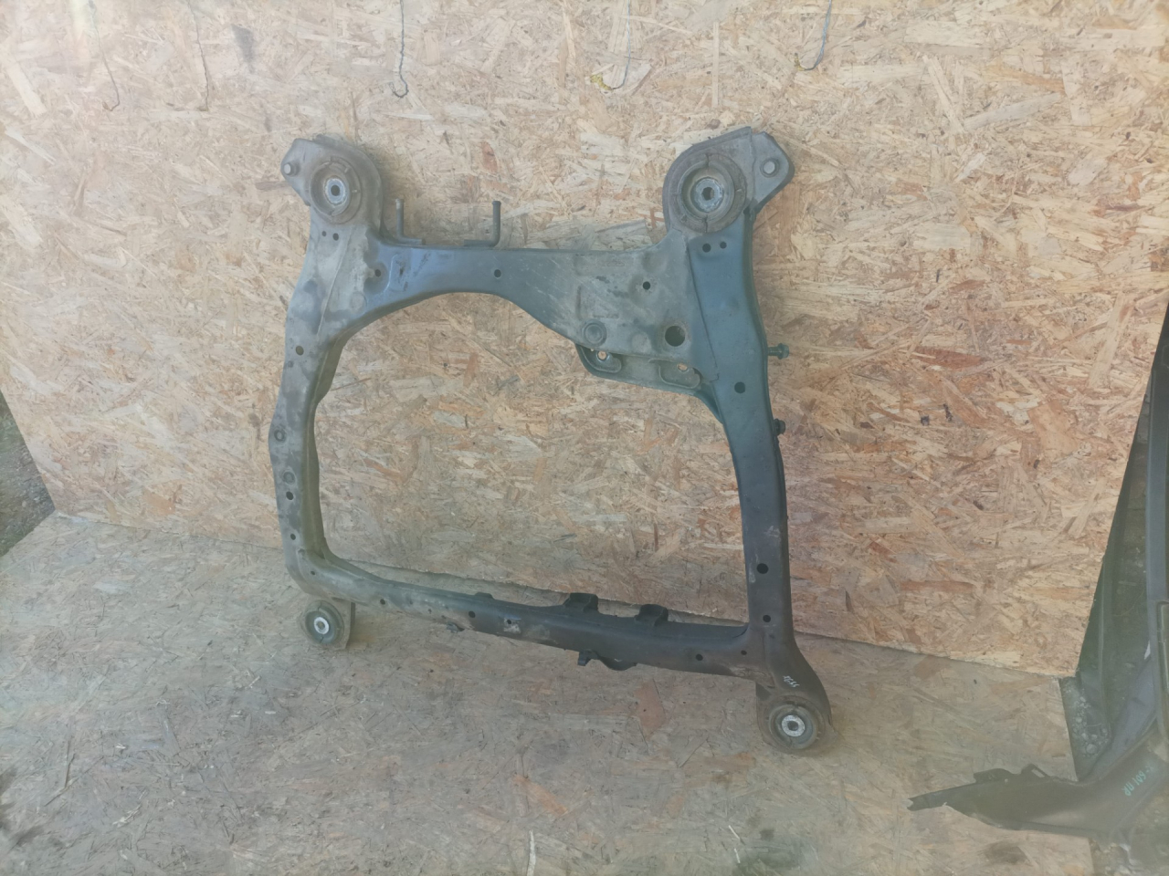 балка подвески передняя (подрамник) Lexus RX 1 поколение 2000, 3.0 л., 1MZ-FE, бензин, АКПП, внедорожник 5 дв., полный привод - фото №1